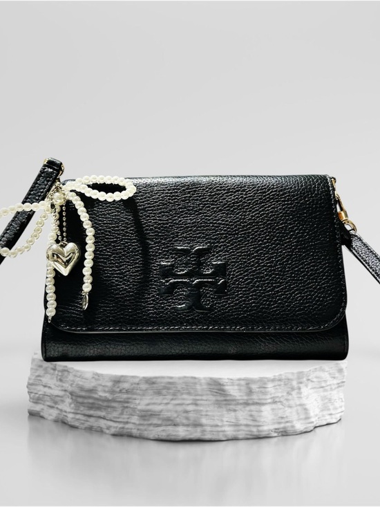 Tory Burch Elegant Black Leather Crossbody Bag - Picture 9 of 17